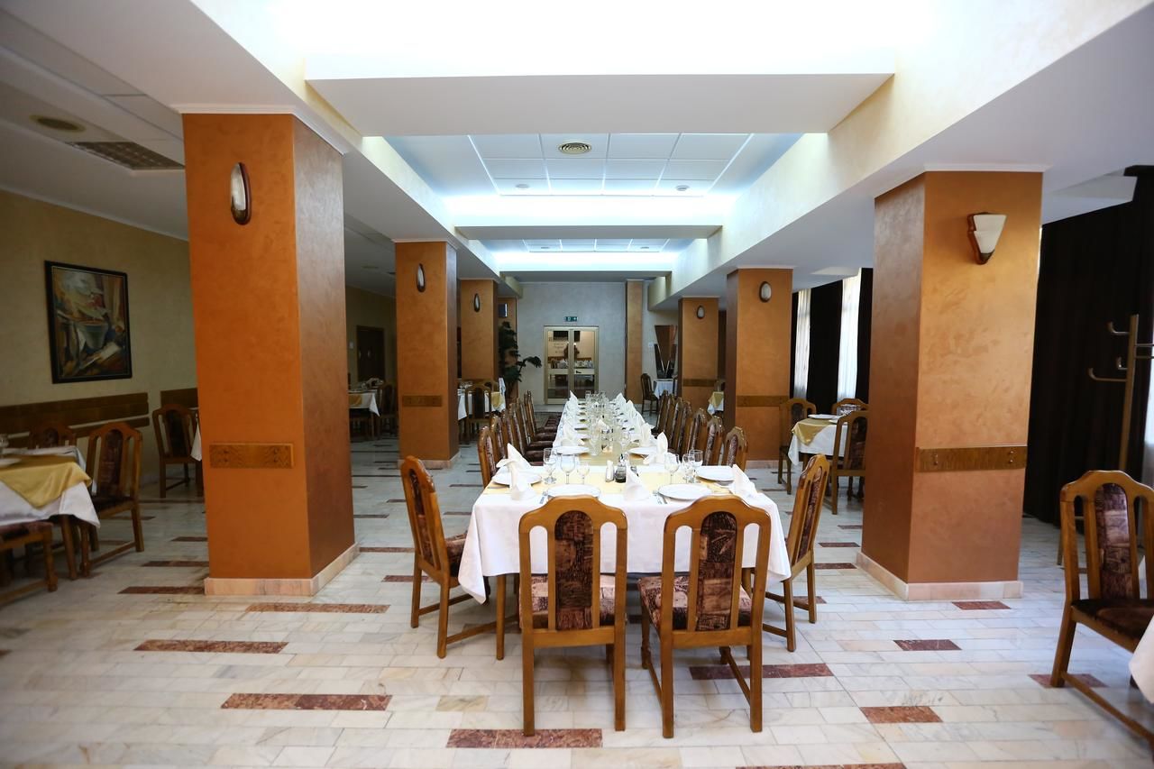 Отель Hotel Moldova Bîrlad-17