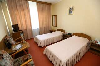 Отель Hotel Moldova Bîrlad Двухместный номер с 1 кроватью или 2 отдельными кроватями-3